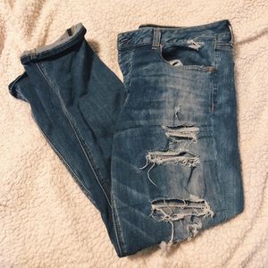 AE Boyfriend Jeans